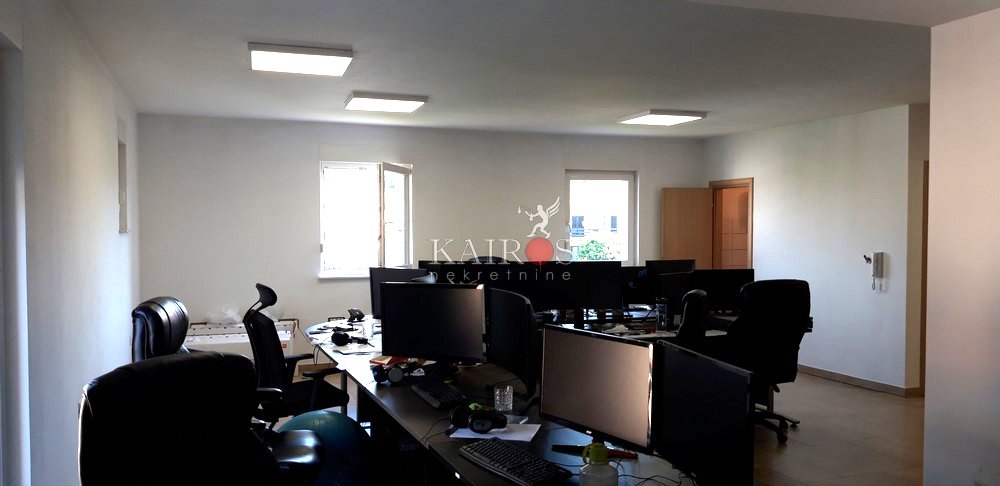 MARINIĆI, poslovni prostor 70 m2, 1. kat
